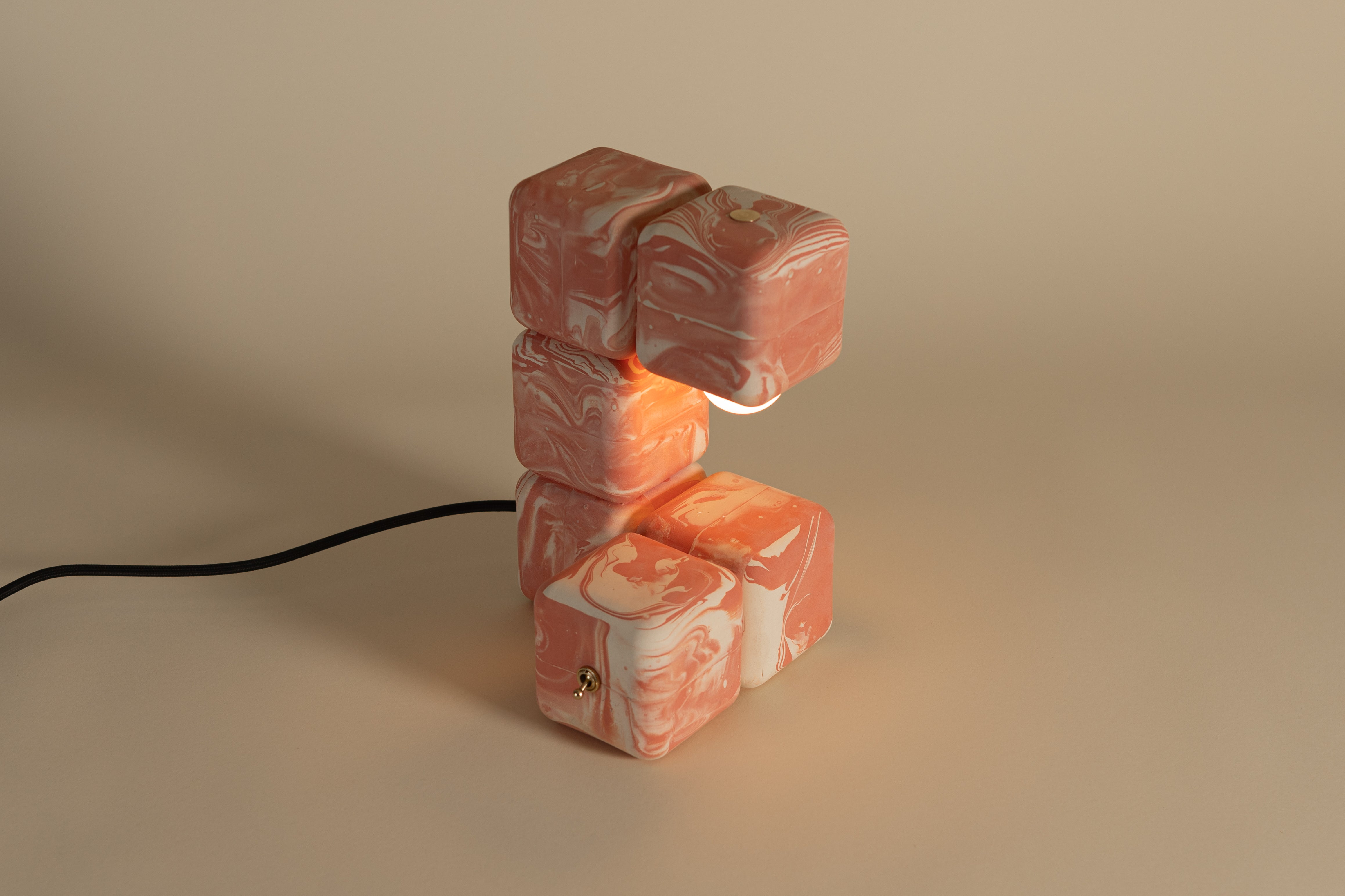 Blocky the Table Lamp - Marbled Slip Finish