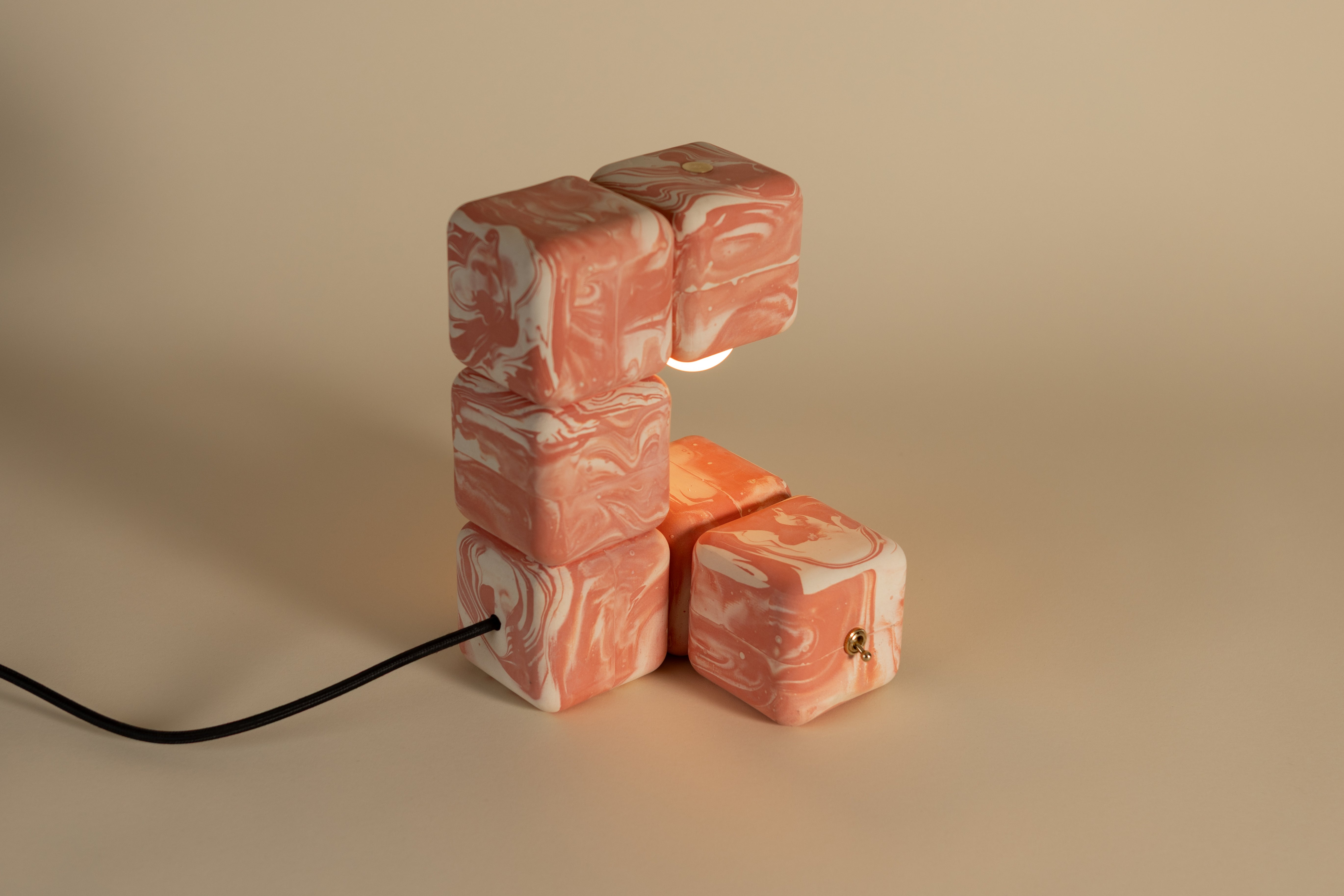 Blocky the Table Lamp - Marbled Slip Finish