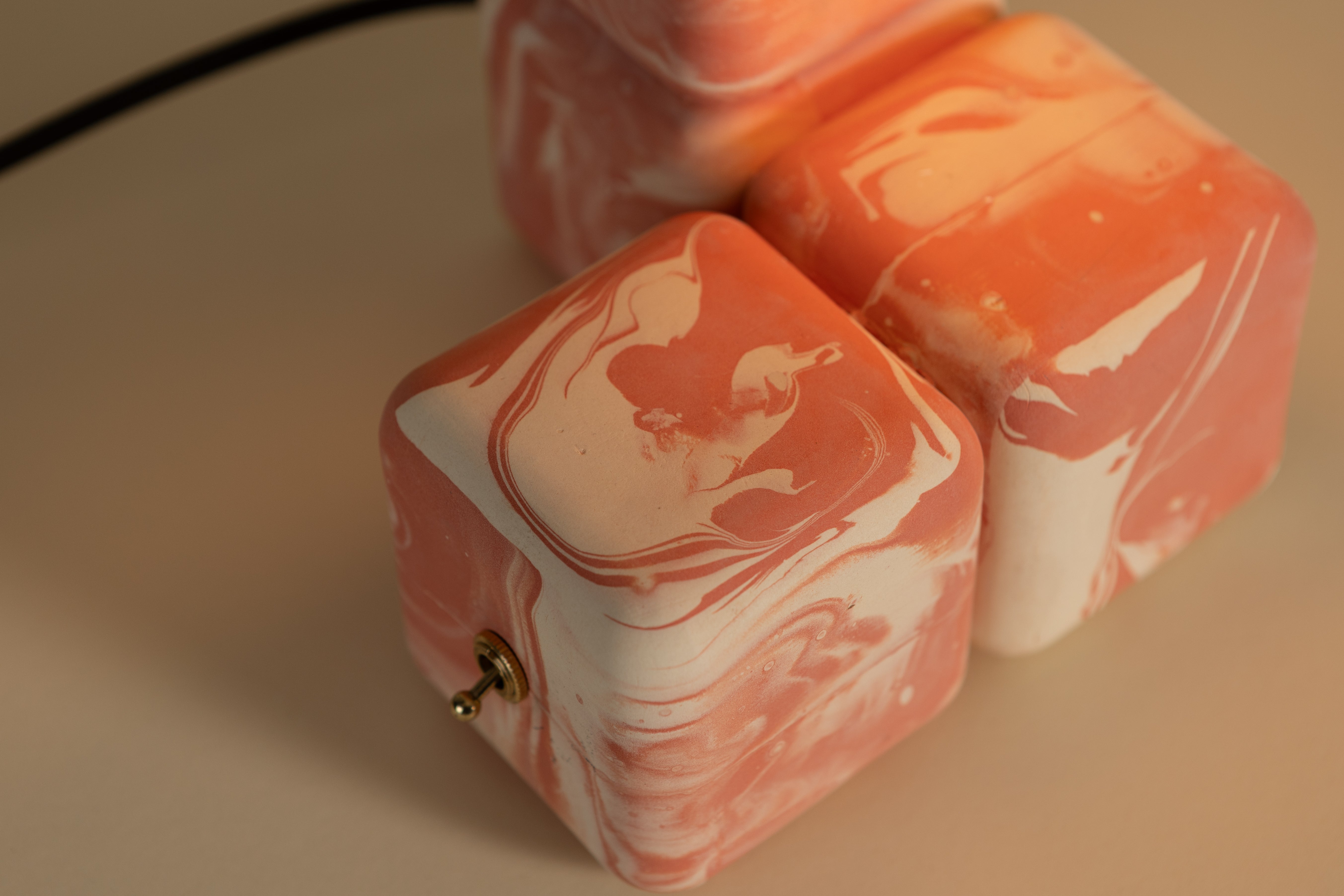 Blocky the Table Lamp - Marbled Slip Finish
