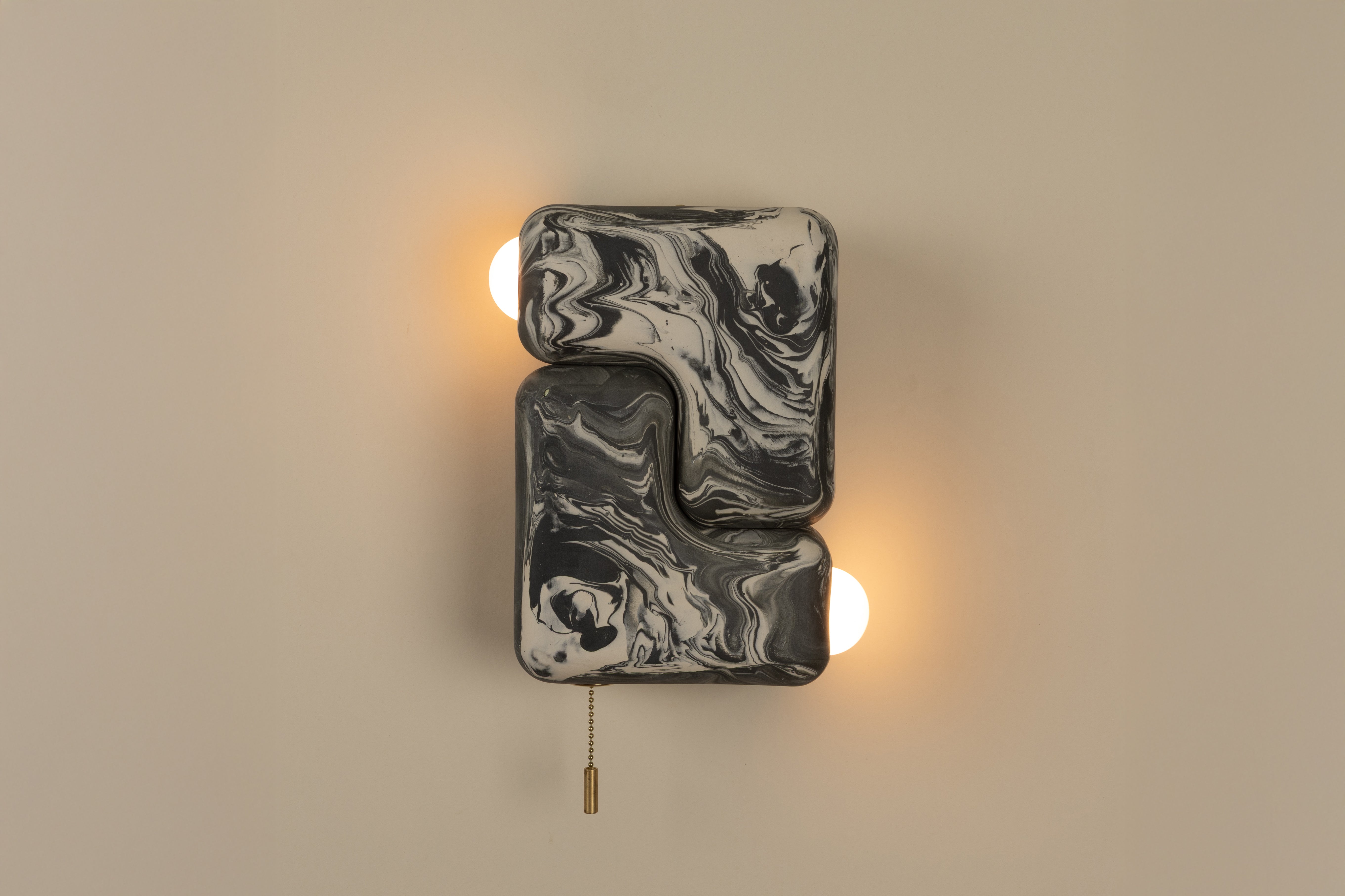 L7 Scone - Marbled Slip Finish